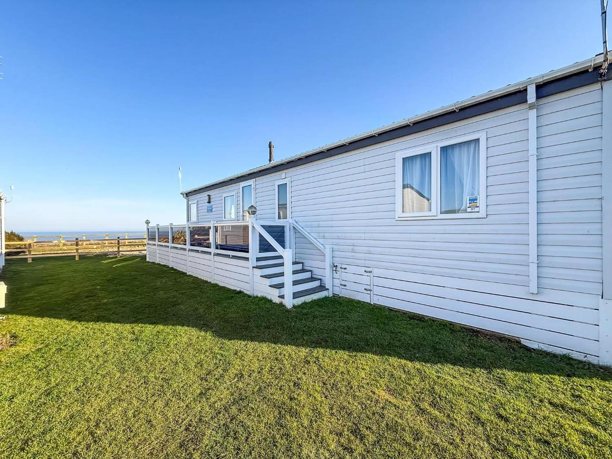 לואסטופט Stunning 6 Berth Lodge With Full Sea Views In Suffolk Ref 68007Cr מראה חיצוני תמונה
